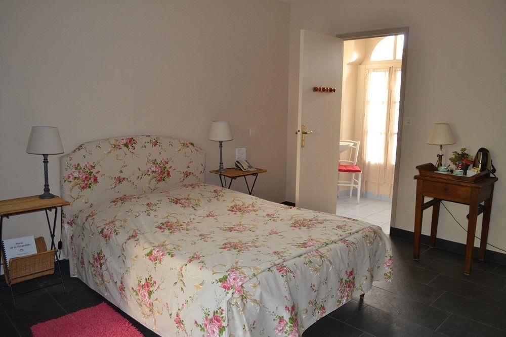 Hotel Haras De La Potardiere Crosmières Buitenkant foto